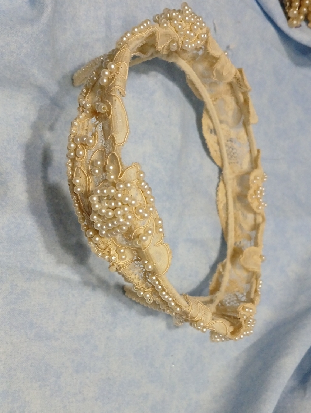 Pearl Embellished Lace Headband in Cream